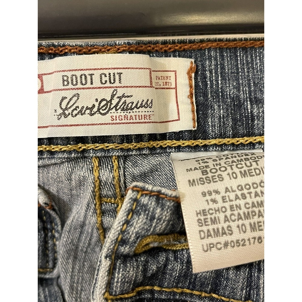 Signature by Levi Strauss Women's Bootcut Jeans in Faded Blue-Grey - Picture 2 of 4